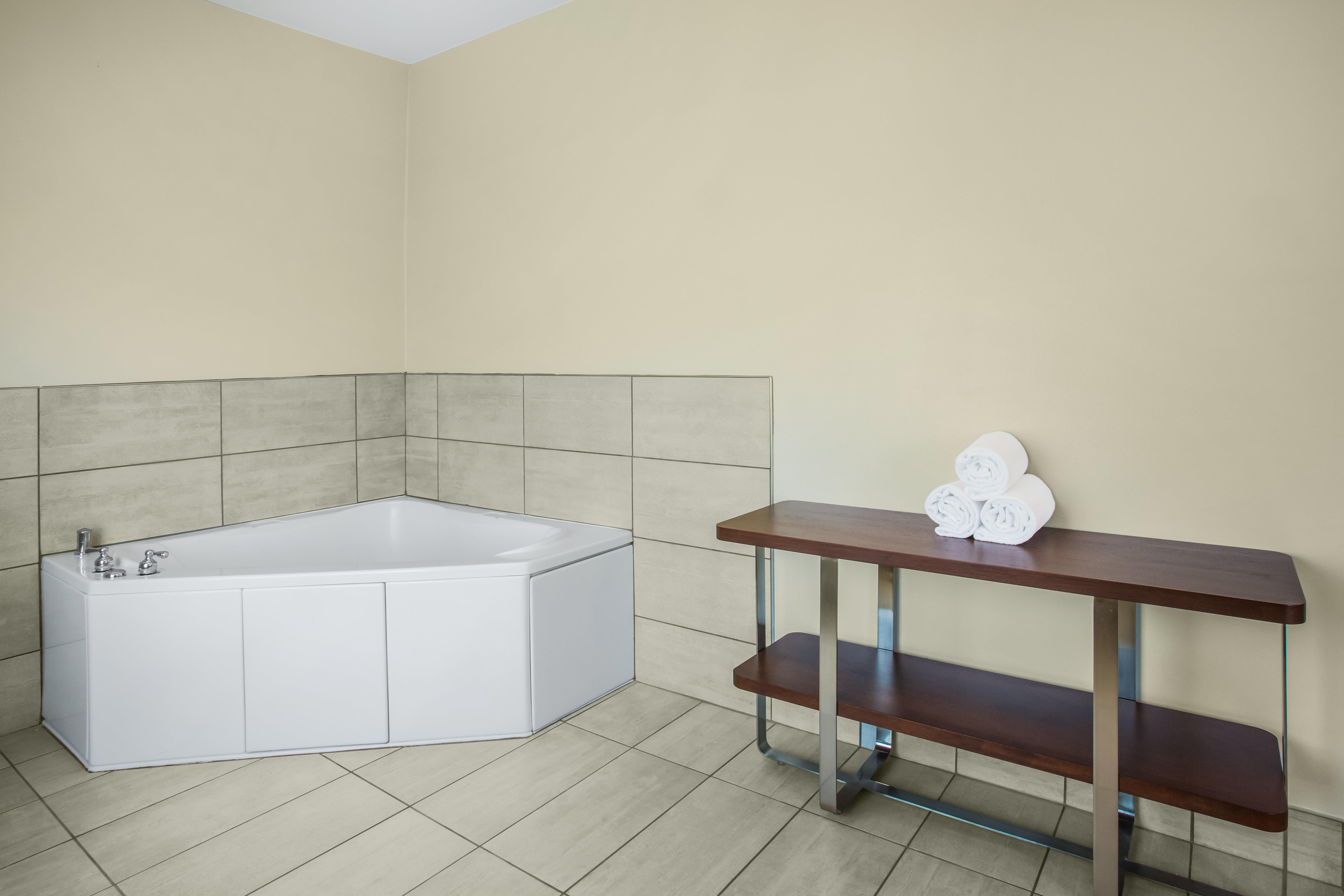 Holiday Inn Express Hotel & Suites Cedar City By Ihg Экстерьер фото